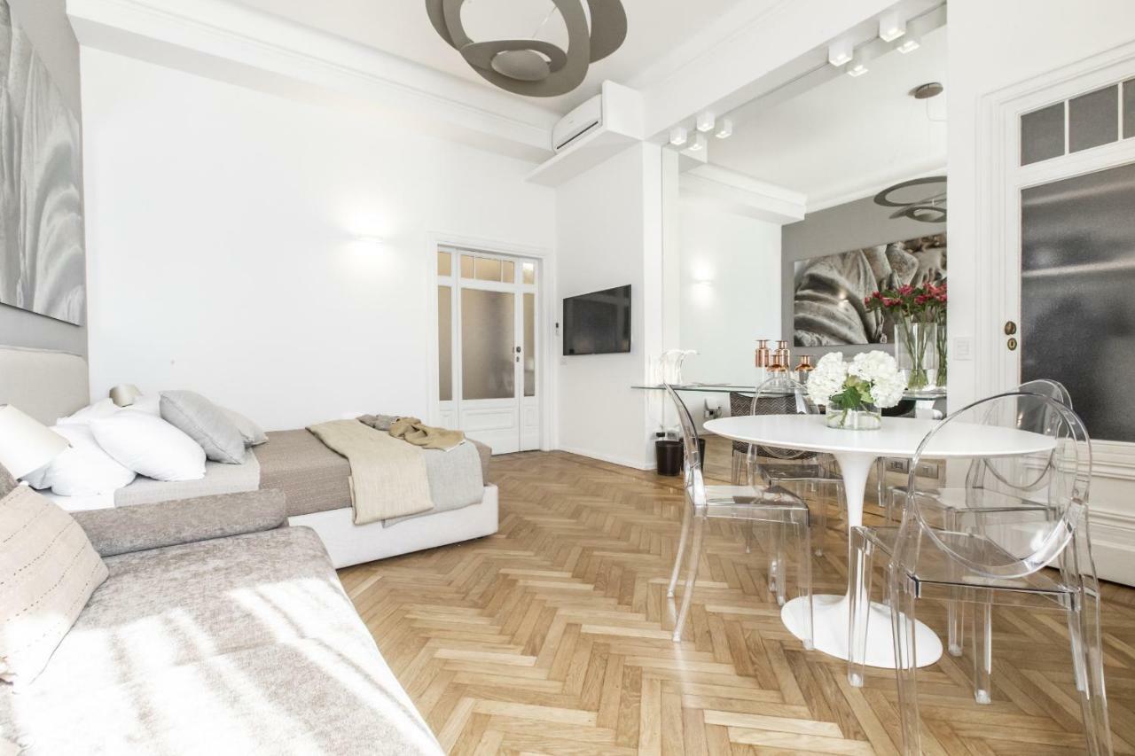 Апартаменты Duomo View Design Studio R&R Милан Экстерьер фото
